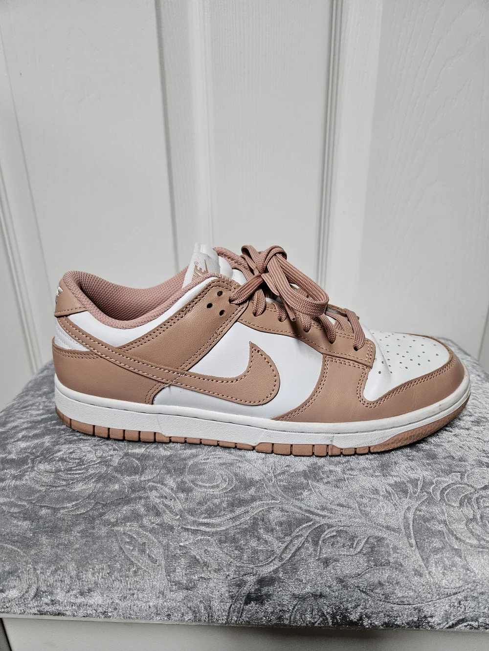 Nike Women's Low-Top Dunk Sneakers in Rose Tan and White